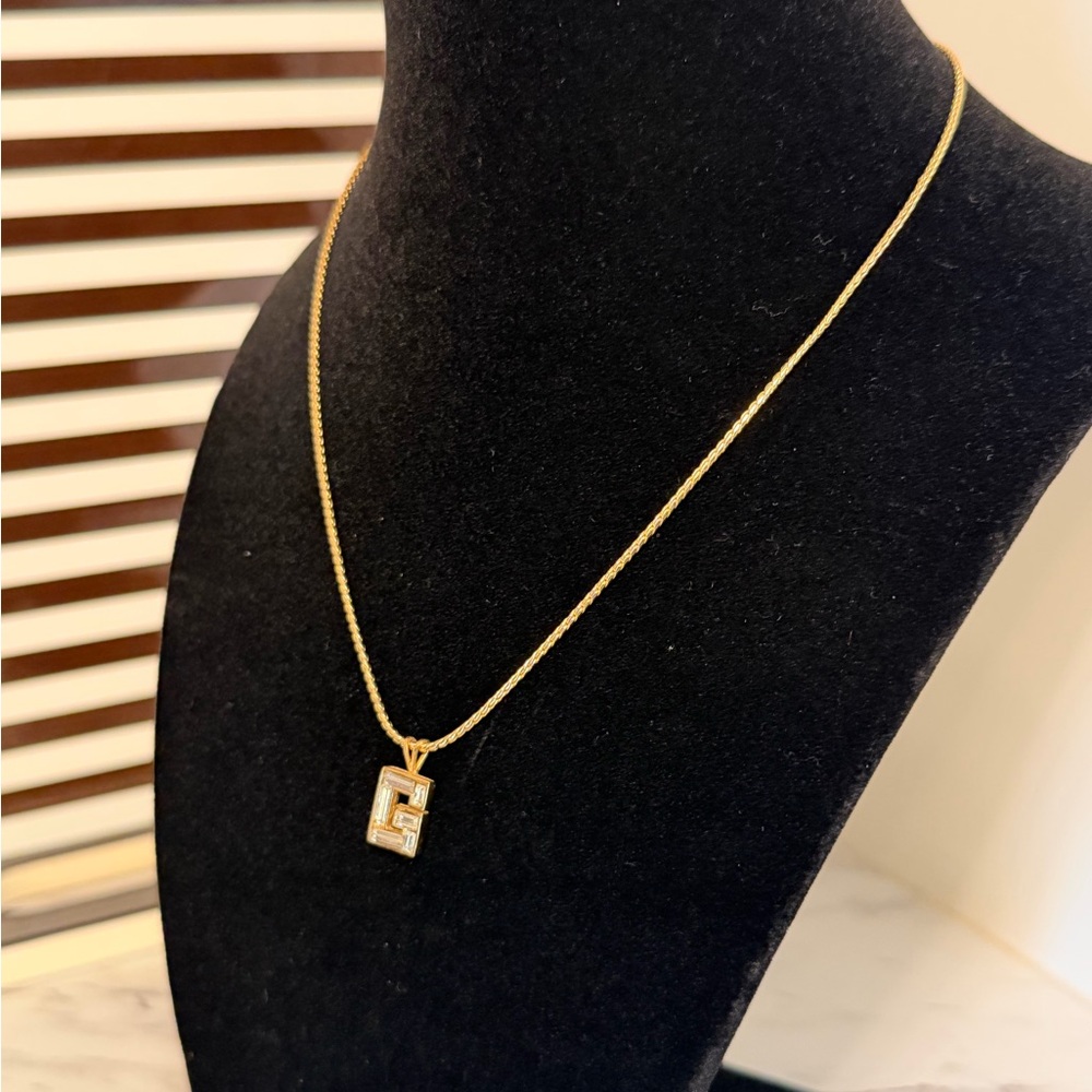 Givenchy G baguette rhinestone necklace - Picture 4 of 8